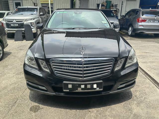 2013 Mercedes-Benz E200 CGI AT Low Milage - 2