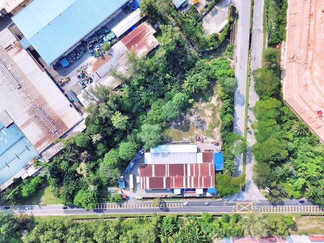 HUGE LAND Heavy Industries Factory Nilai Industrial Estate NEAR TOLL 1