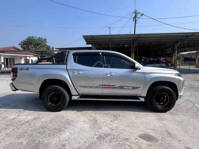 2019 Mitsubishi TRITON 2.4 VGT KNIGHT (LOAN KEDAI) - 5