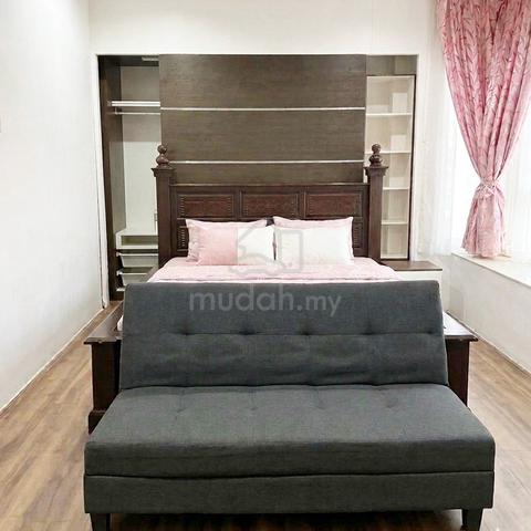 Parkview Service Apartment 1