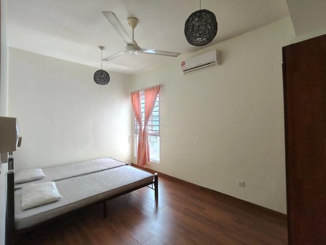 Bilik Sewa Perempuan Melayu Titiwangsa Sentral Condominium KL 1