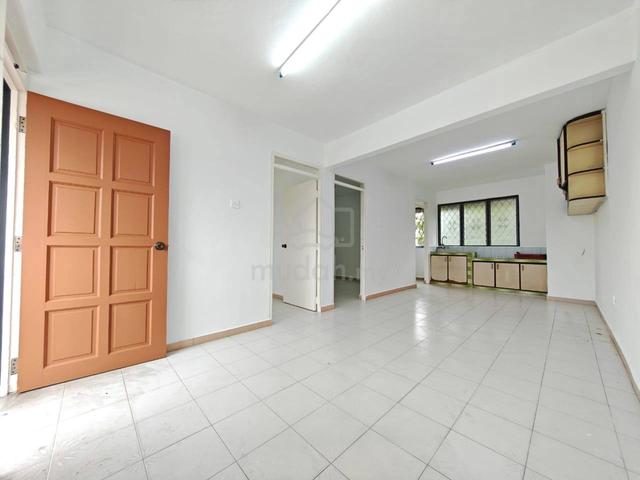 Flat Taman Ungku Tun Aminah 1
