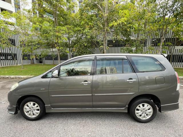 2010 Toyota INNOVA 2.0 G MY05 AN40 FACELIFT (A) - 4