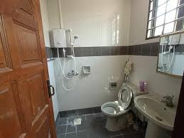 bilik single room mixed gender aircon wifi 1