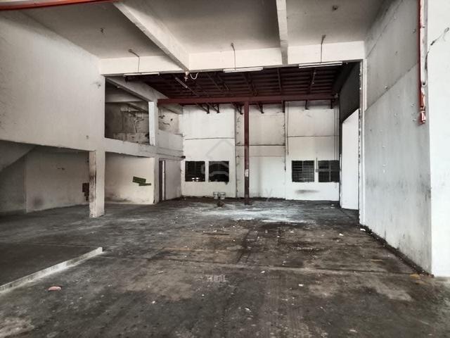 SemiD Factory Warehouse For Rent‼️Subang Mewah USJ 1【7,200sf /CF】 1