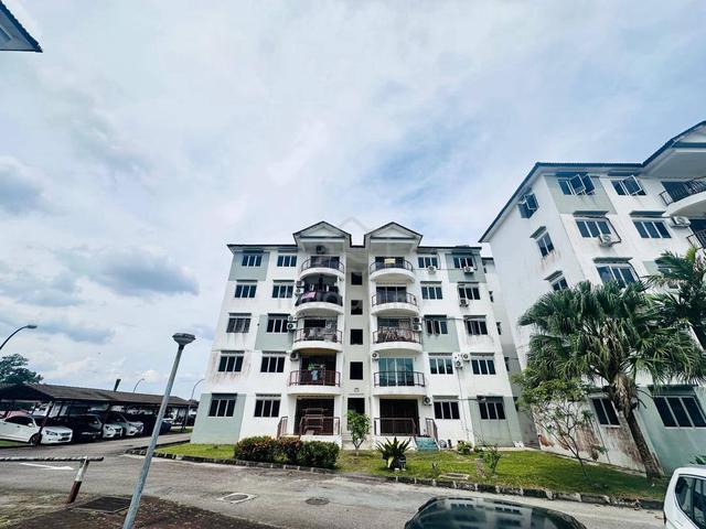 Selesa Puteri Condominium 1