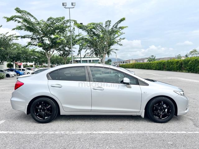 2013 Honda CIVIC 1.8 S Facelift (A) - 3