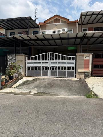 Taman Jaya Putra Mount Austin (JP Perdana) Double Storey For sale 1