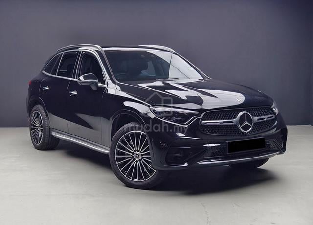 2024 Mercedes GLC350e Low Mile 7K KM Warranty 2028 - 1
