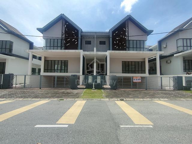 New 3 Storey Cluster Semi -Detached House at Ipoh South Precinct 1