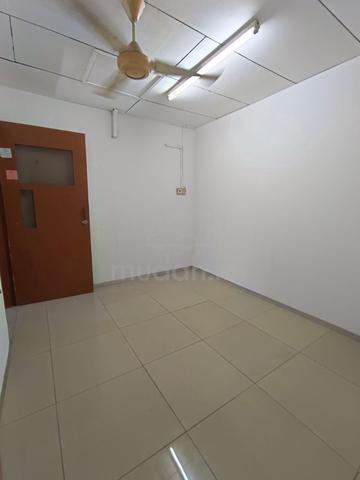 Penampang Baru Shop Lot l First Floor l Partition Room l Basic Unit 1
