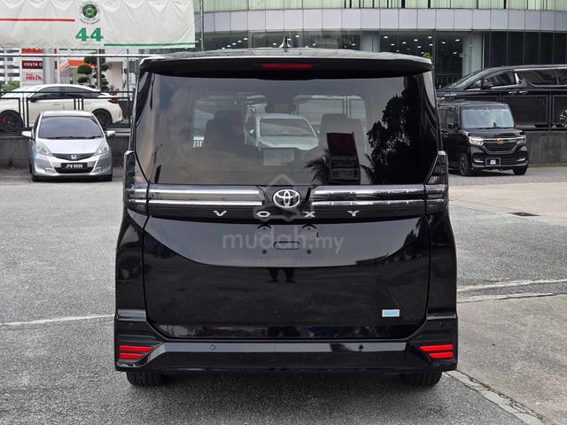 2023 Toyota VOXY 2.0 S-Z 2PD 7SEATER 28K KM - 4
