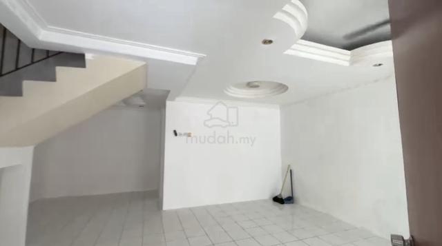 2 Sty House @ USJ 1, Subang Jaya, Mrt Station, Reno, Super Cheap 1