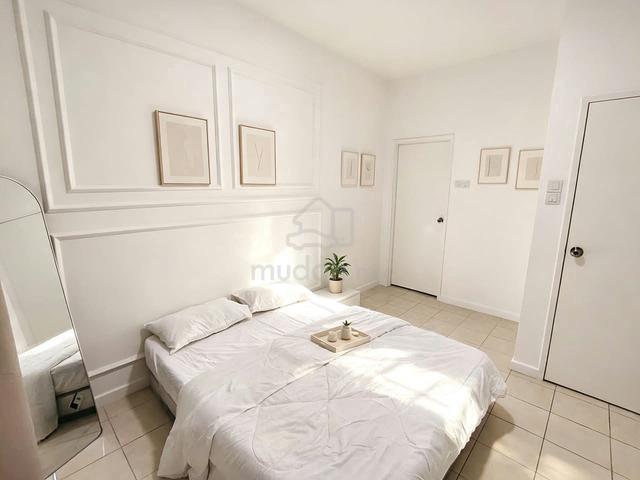 Indah Court @ Bukit Indah Master Bedroom and Common Bedroom 1