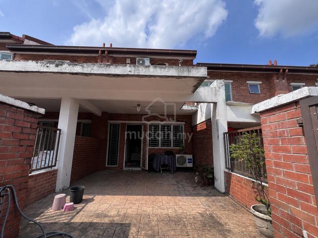 Double Storey House at Goodview Residence 1