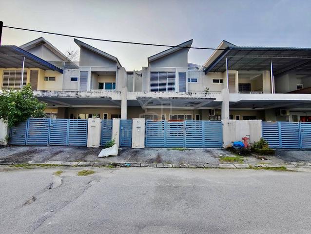 Teres 2 Tingkat 5Bilik di SS2 Resident mahu di JUAL 1