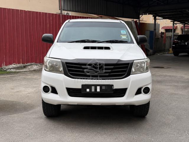 2013 Toyota HILUX 2.5 G VNT (M) LOAN KEDAI IC SHJA - 2