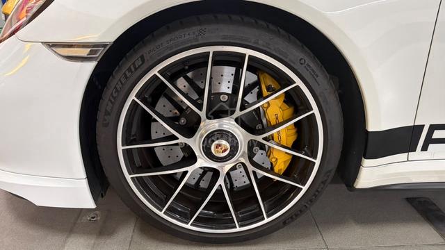 2018 Porsche 911 3.8 TURBO S (A) - 5