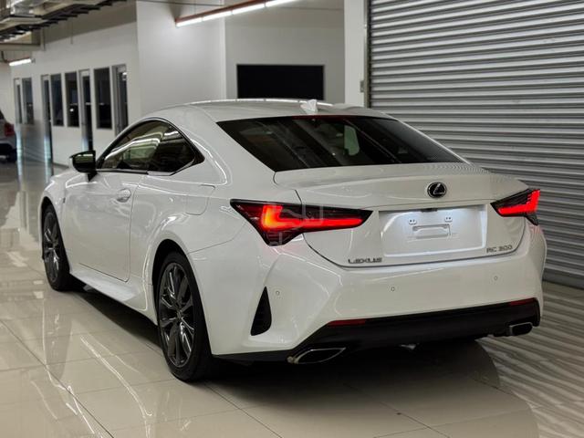 2021 Lexus RC 300 F-SPORT (A) - 4
