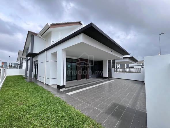 Arcela Semi-D | Bandar Putra, Kulai | 5BED | Huge land Guarded 1