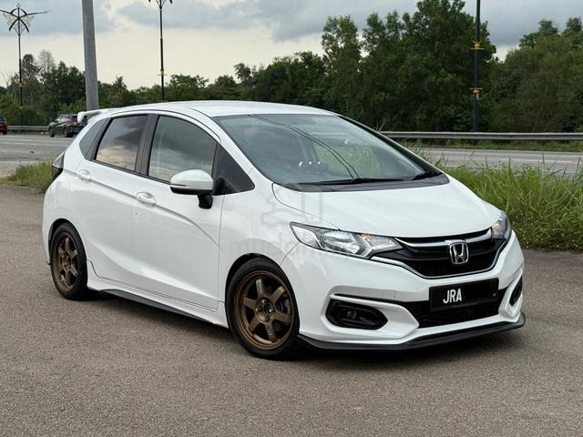 2015 Honda JAZZ 1.5 V (A) *TIPTOP CONDITION* - 1