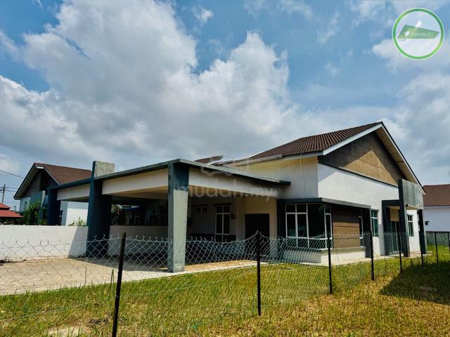 Huge 5000sqft Single Storey Semi-Detached Sg Ular Kuantan - Near Beach 1