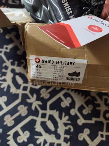 swiss military shoes hiking n running - photo 4 of 6