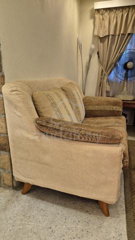 Comfortable 2-Seater Sofa –  (Negotiable) - photo 4 of 5