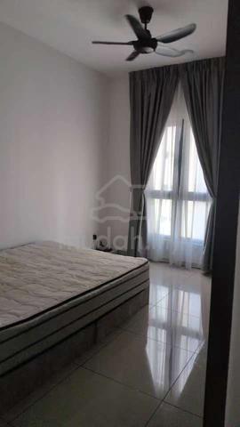 Master Bed Room @ D'Quince, Damansara Perdana, Selangor 1