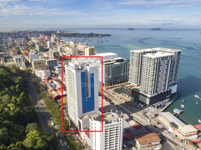 Mercure Kota Kinabalu City Centre 1