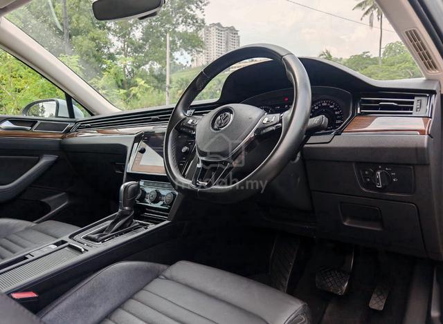 2018 Volkswagen PASSAT 2.0 TSI HIGHLINE (A) SPORTY - 3