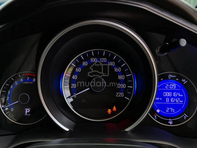 Honda JAZZ 1.5 E KEYLESS P/START B/KIT PERFECT WTY - 5