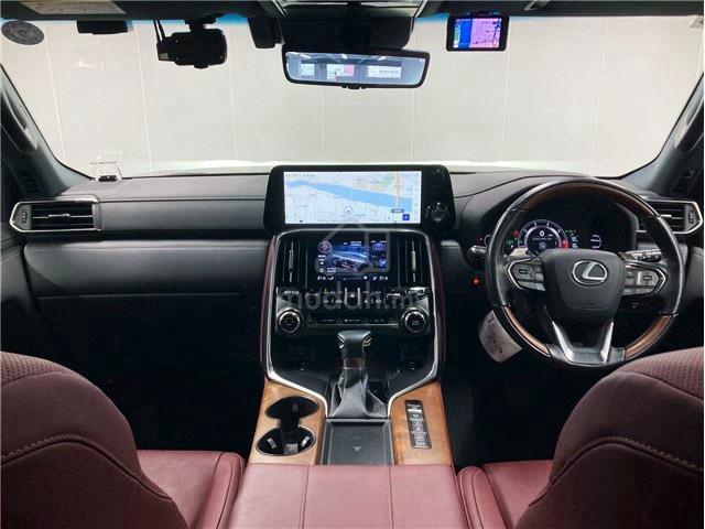 2023 Lexus LX600 - RED INTERIOR-COOL BOX-5 SEATERS - 4