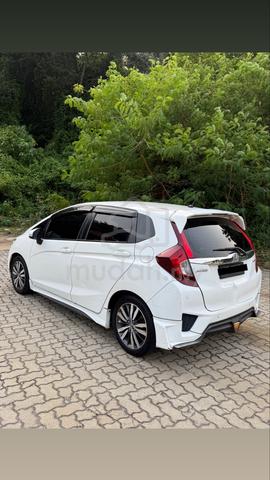 Honda JAZZ 1.5 Spec V - 2