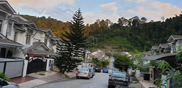 UKAY PERDANA, AMPANG - 2 Sty landed house - FOR SALE 1