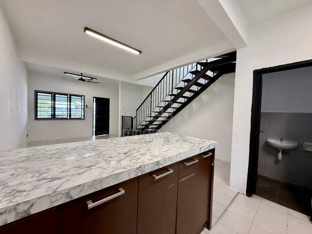 FACING OPEN !!! 2-Storey Saujana Aman Sungai Buloh 1
