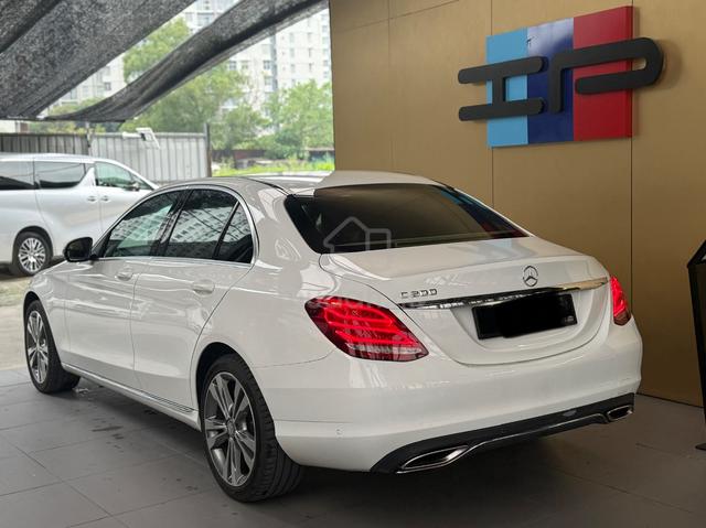2016 Mercedes Benz C200 Exclusive 2.0 W205 Sunroof - 2