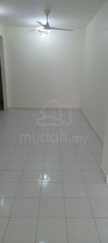 Bukit jambul @2-storey terrace house for rent 1