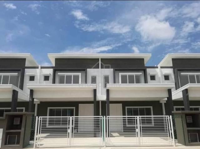 Seremban 24x70 Hilltop Freehold/ Easy approved loan/ 4B4B & Ready Move 1