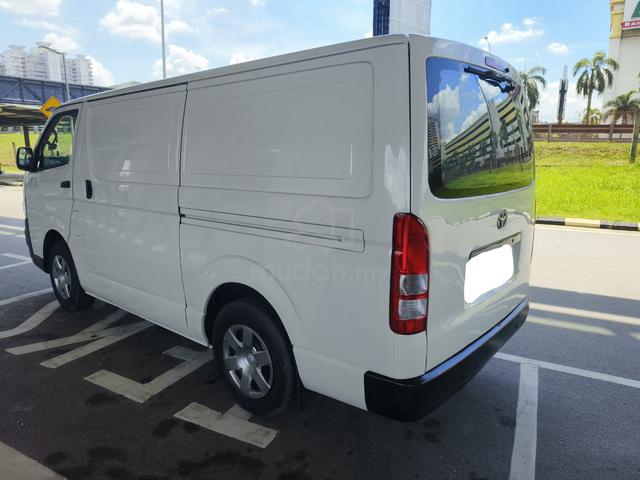 2009 Toyota Hiace 2.5 (M) Panel Van - 4