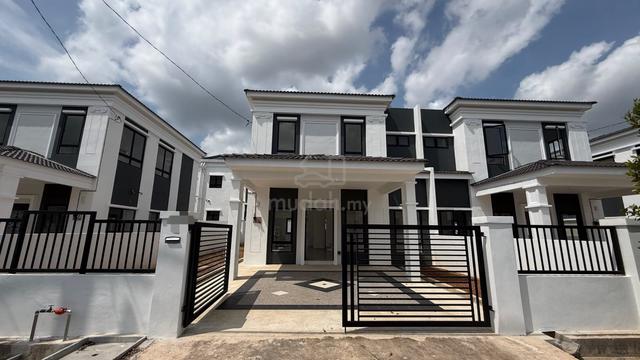 Rumah Baru koyak plastik‼️ Semi D 2 tingkat di Villa Natura Sg Petani 1