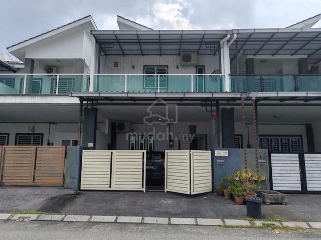 Big clean double storey terrace house at Tmn Sri Rapat Ipoh for rent 1