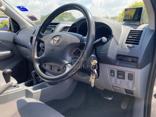 Toyota HILUX 2.5 G (A) VIGO TURBO REVERSE CAMERA - 4