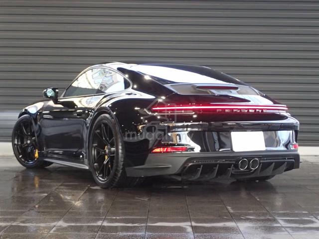 2022 Porsche 911 GT3 Touring PCCB/LIFTER/3000KM - 2