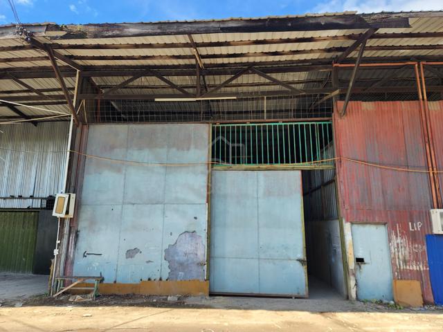 Warehouse Workshop Storeroom at Menggatal Roadside 1