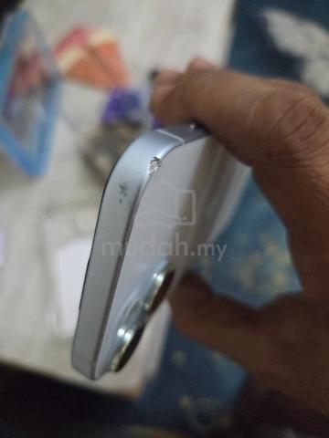 Apple iPhone 15 128 GB - photo 5 of 6