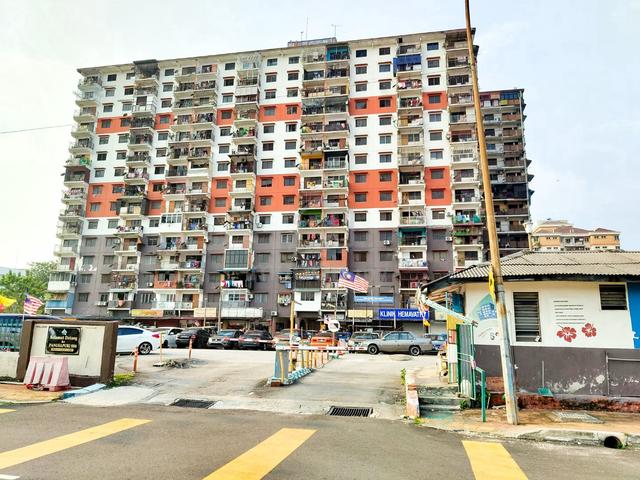 Pangsapuri SS8 Kelana Jaya 1