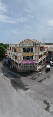 SHOPLOT CORNER LOT - Desa Seraya Tandop 1
