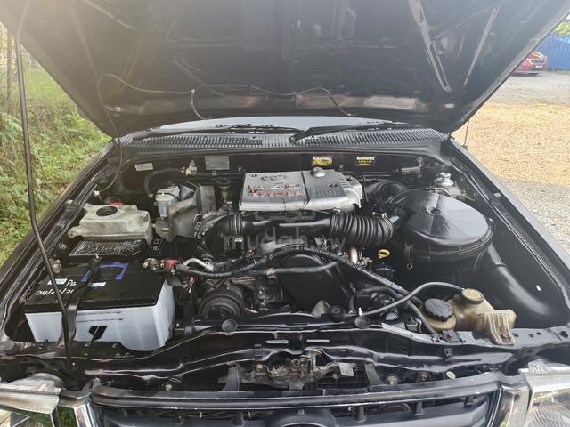 2004 Toyota HILUX 2.5 SR Turbo (M) - 5