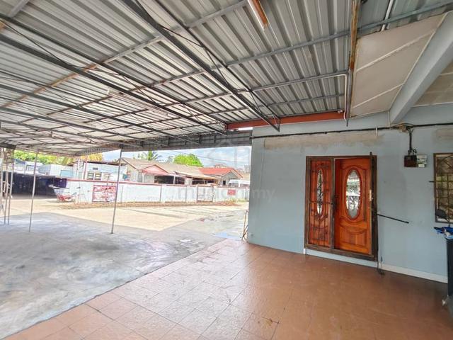 Corner Nonbumi 1 storey Tmn Sri Intan Jln Reko Kajang Renovated 1